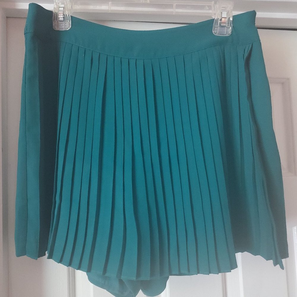Emerald Green Pleated Skirt Shorts